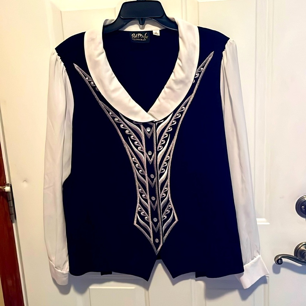 Bob Mackie Wearable Art size XL